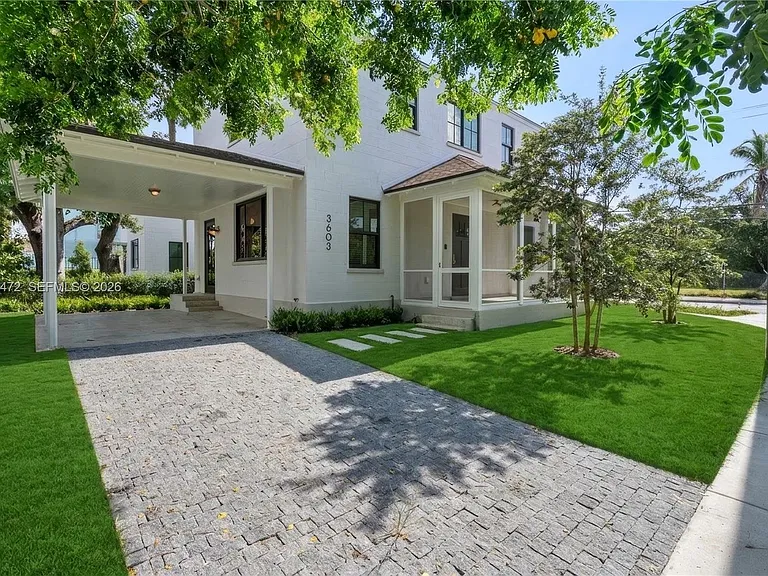3603 Thomas Ave — Photo 2