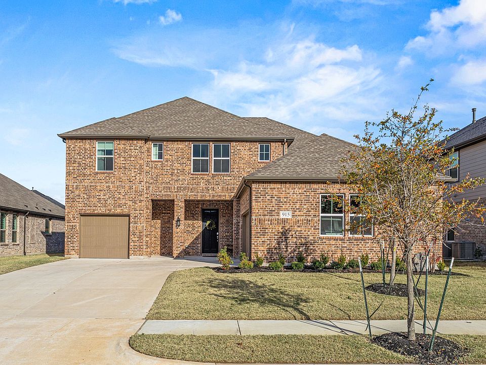 1st image of 915 Crossvine Dr