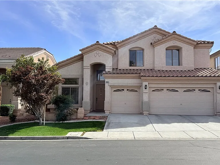 10633 Adamsong Ave — Photo 1