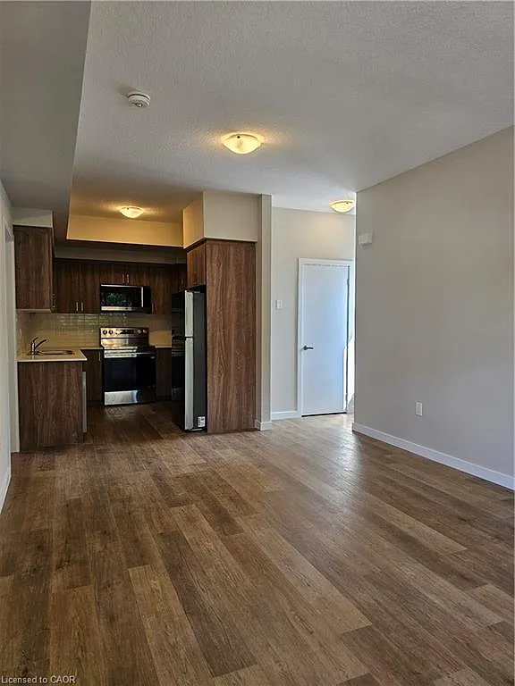 2 bed, 1.5 bath, 680 sqft, $2,250 — Photo 3