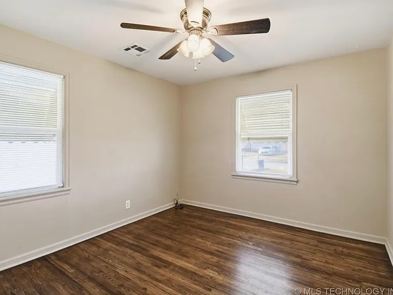 729 N 72nd East Ave — Photo 16