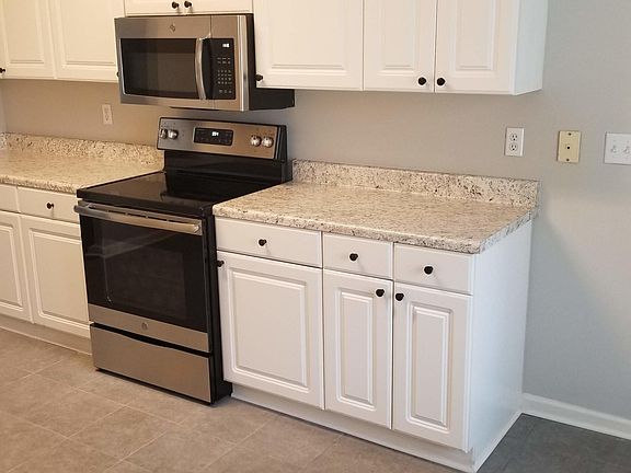 4th image of 6775 Branch Estates Dr