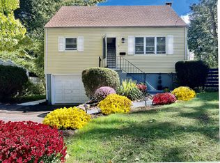 8 Tower Dr, Norwalk, CT 06850