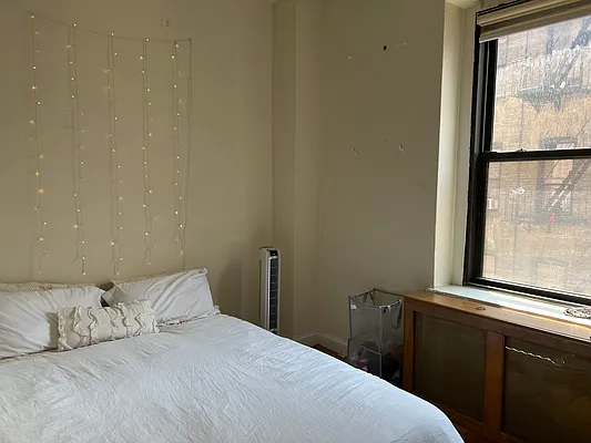 Rented by SERHANT. | media 1