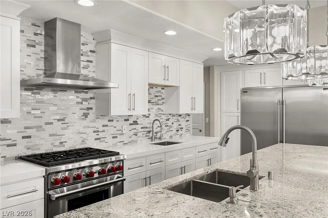 5 bed, 6.5 bath, 7794 sqft, $15,000 — Photo 4