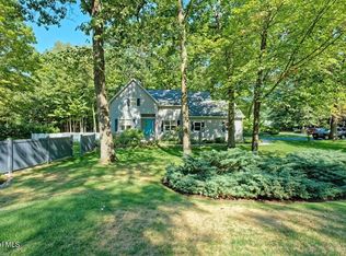 12 Deer Run, Gansevoort, NY 12831