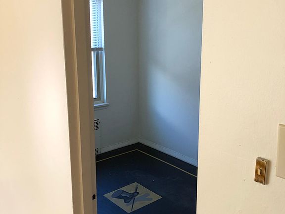5th image of 203 S Allen St #3