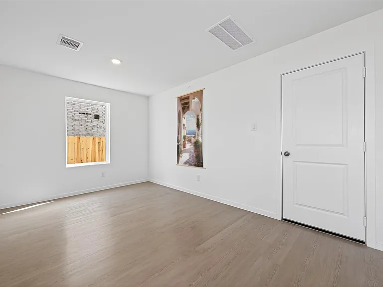 6273 Alder Creek Dr — Photo 19