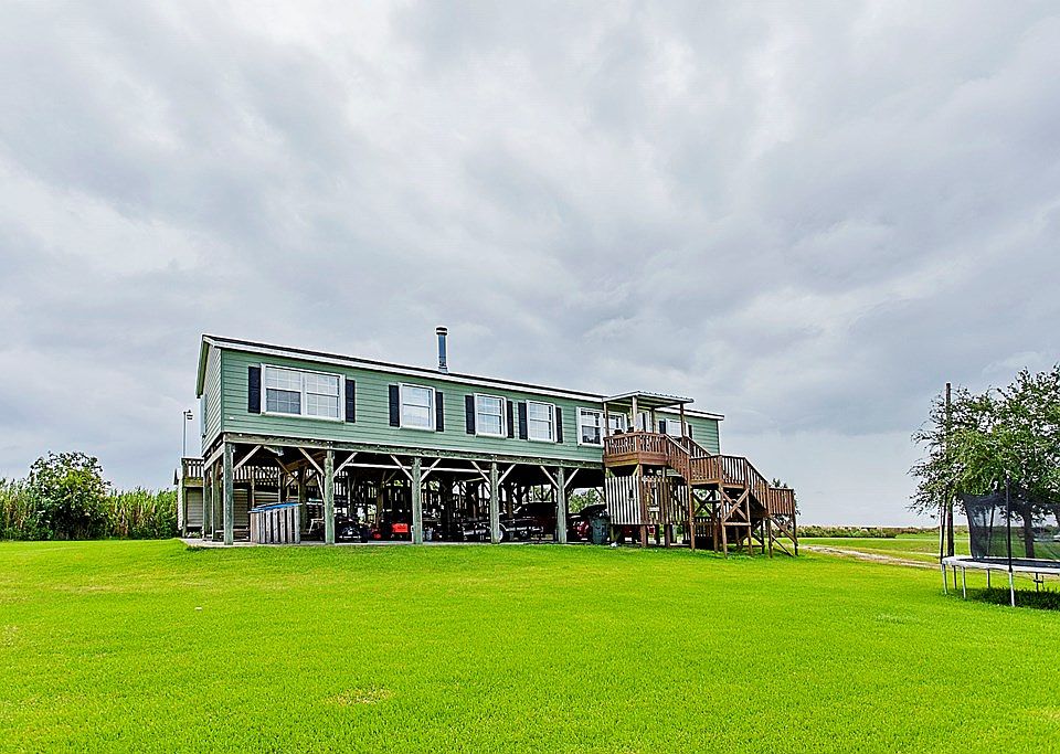 5440 Mechanic St, Sabine Pass, TX 77655 Zillow