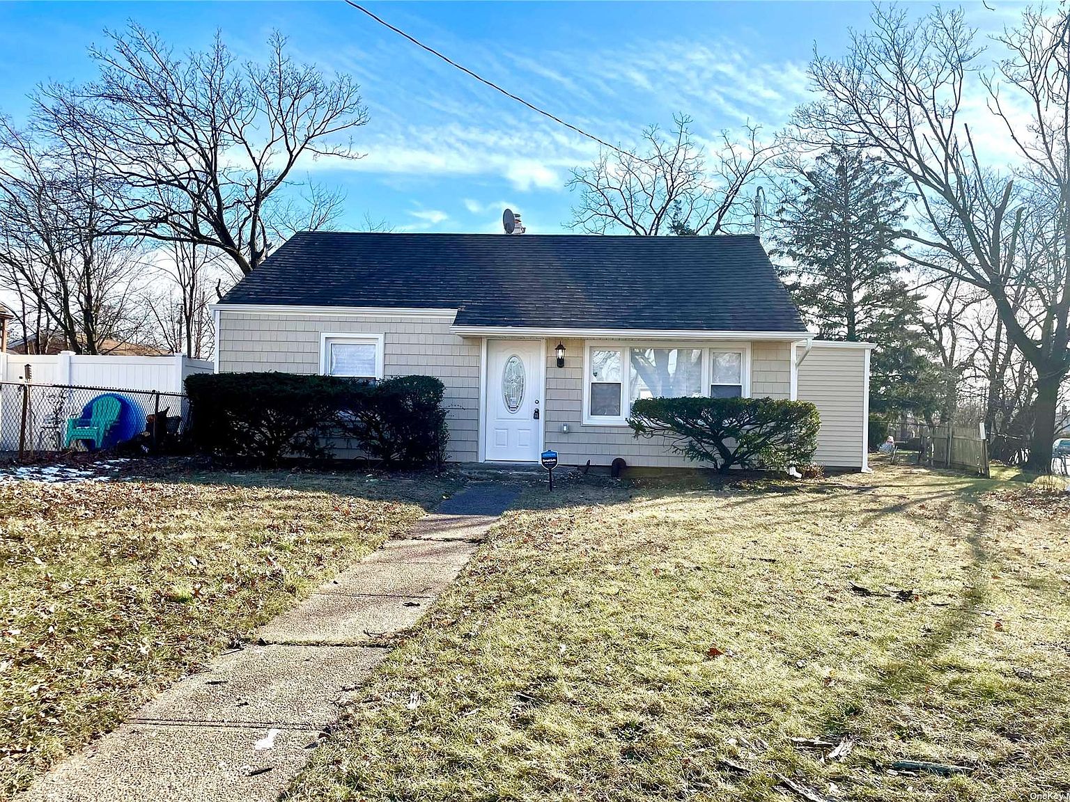 4 Chamberlain Street, Hempstead, NY 11550 Zillow