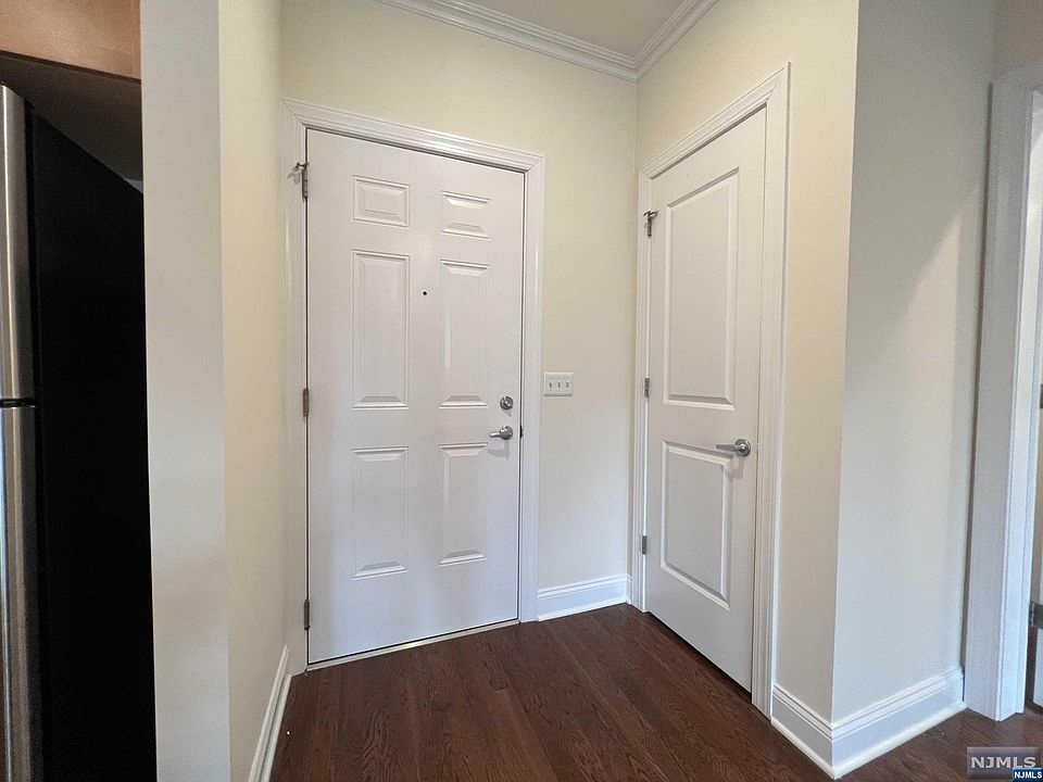 1st image of 500 Anderson Ave APT 101