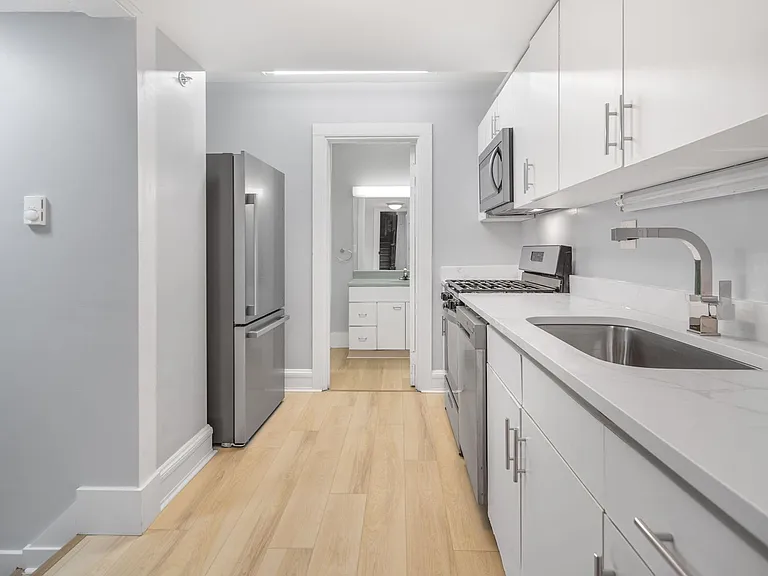 504 Stewart Ave — Photo 228