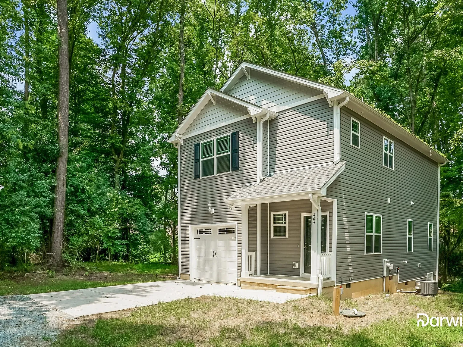 3 bed, 2.5 bath, 1642 sqft, $2,025 — Photo 2