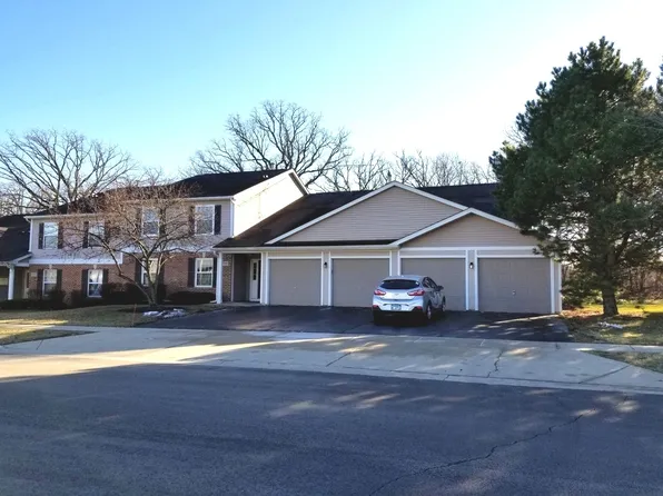 379 Woodview Cir #39B1-2, Elgin, IL 60120