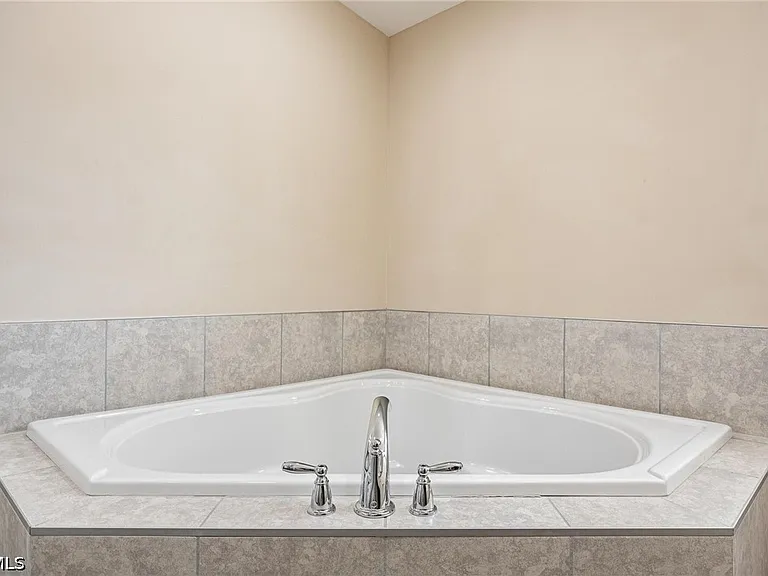 17700 Pronghorn St — Photo 24