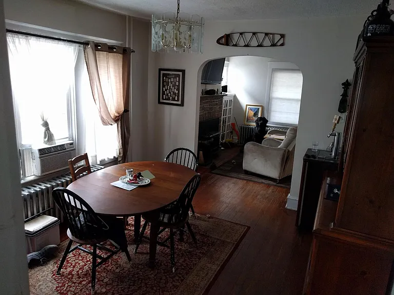 2461 Norwood Ave #1 — Photo 3