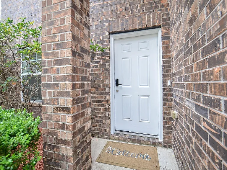 21723 Britton Hill Way — Photo 3