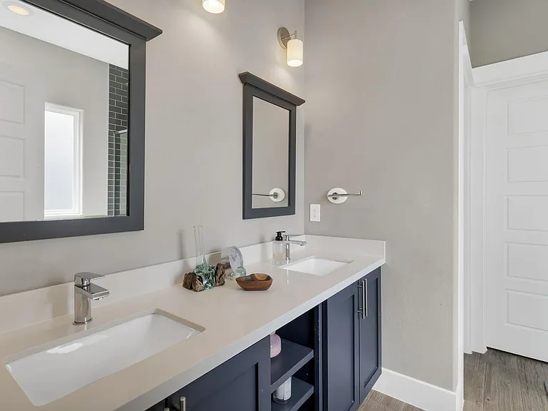 607 Bayou St — Photo 20