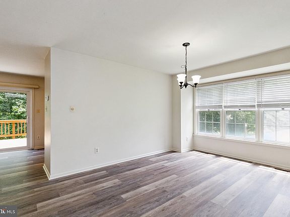5th image of 3299 Corcyra Ct