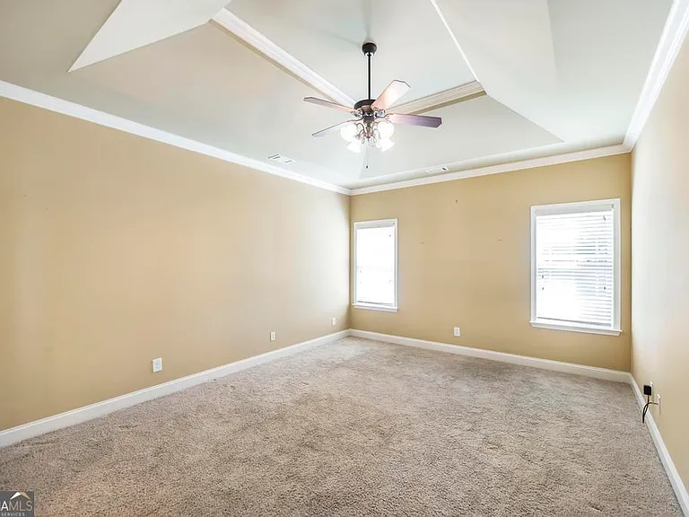 203 Norfolk Cir — Photo 12