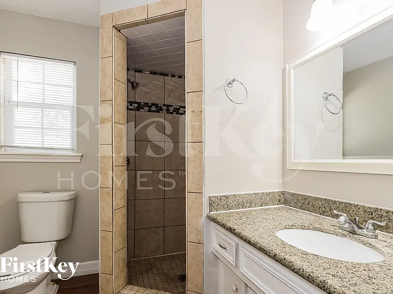 10122 Woodhollow Dr — Photo 14
