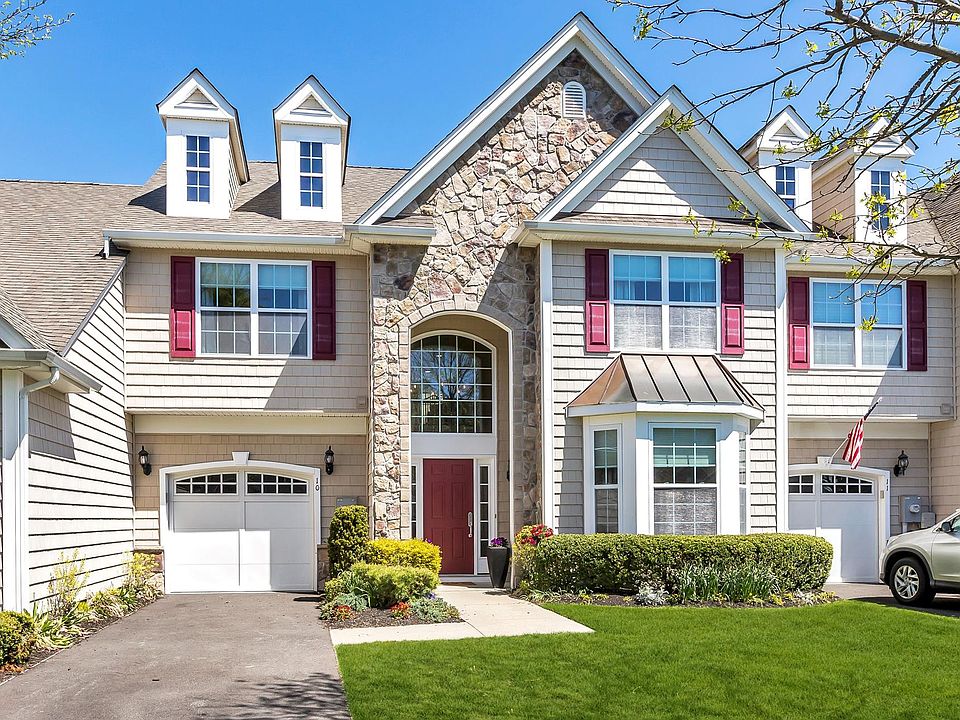 1st image of 10 Cheshire Ct #10