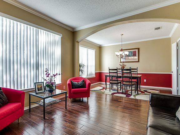 5th image of 847 Applecross Ct
