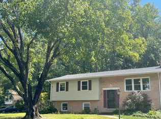 12305 Helm Ct, Woodbridge, VA 22192