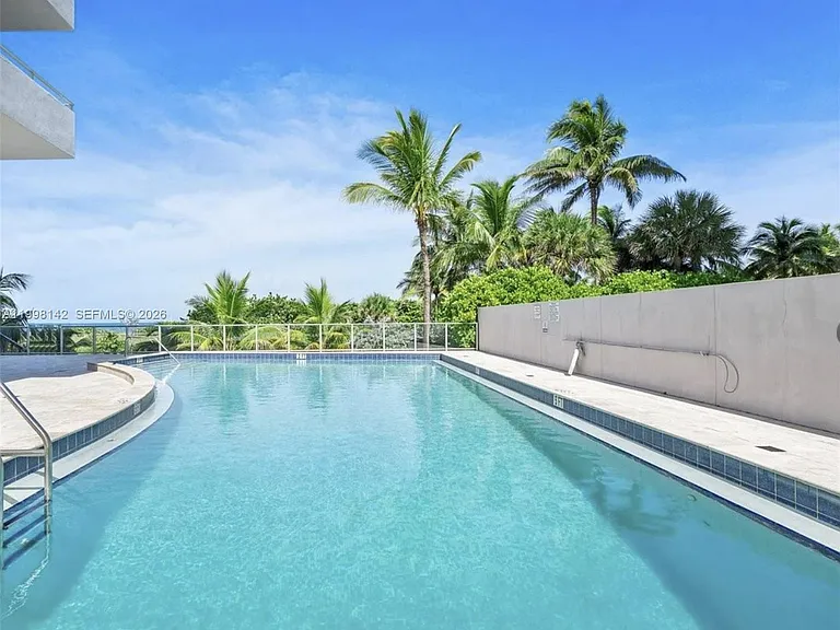9225 Collins Ave #706 — Photo 32