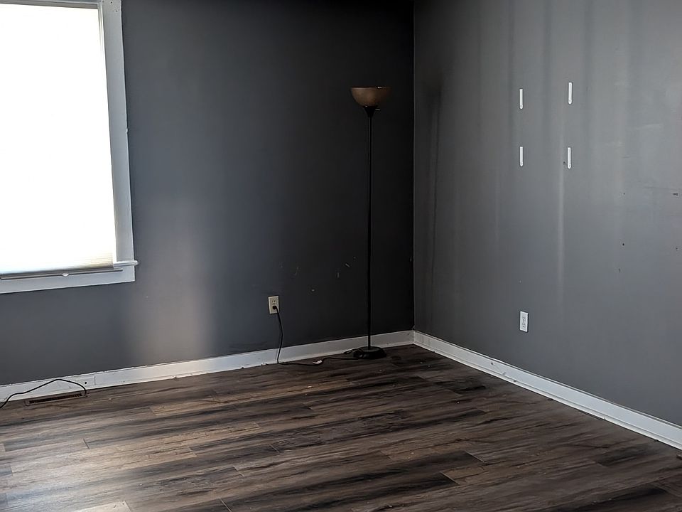 1st image of 72 2nd St #11254135