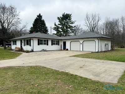 8820 Angola Rd, Holland, OH, 43528