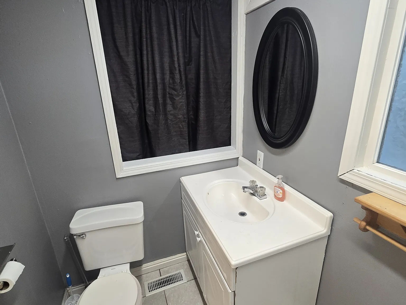 379 N 300 W — Photo 3