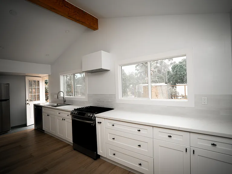 440 Saxony Rd — Photo 18