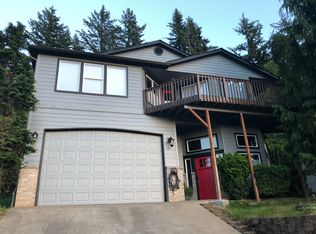 3534 NW Firview Cir, Camas, WA 98607