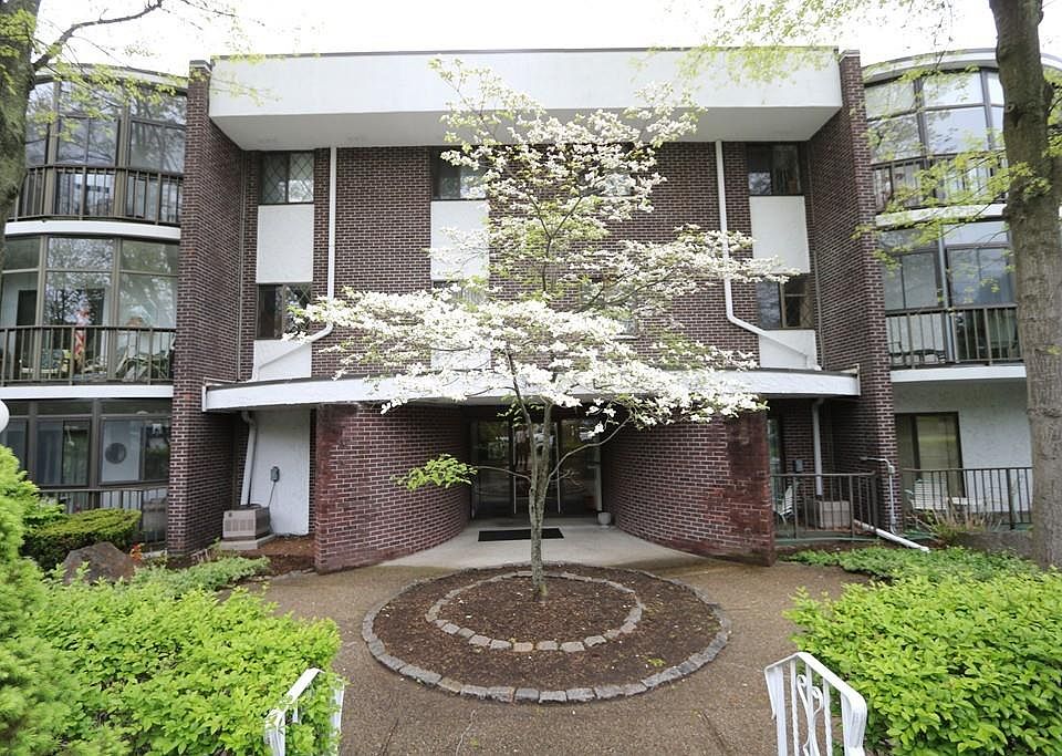 1st image of 58 South St Unit 307