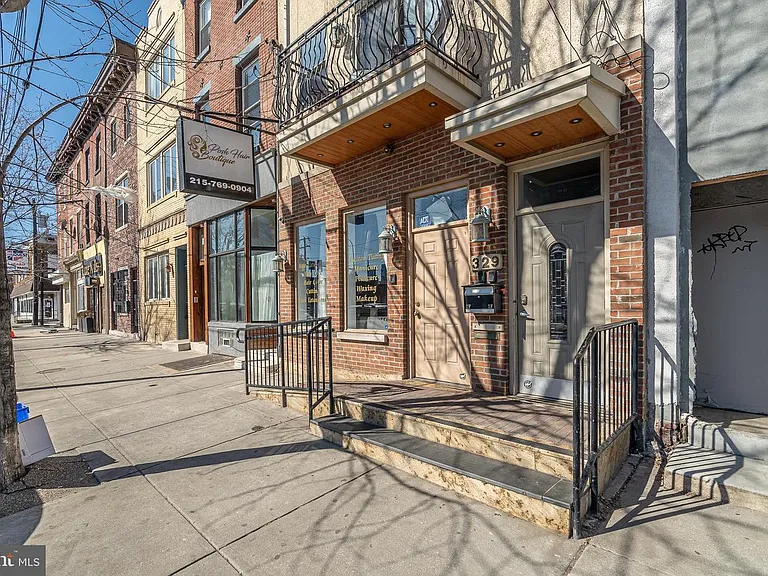 329 W Girard Ave #2 — Photo 18