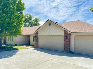 98305 E Clover Rd, Kennewick, WA 99338