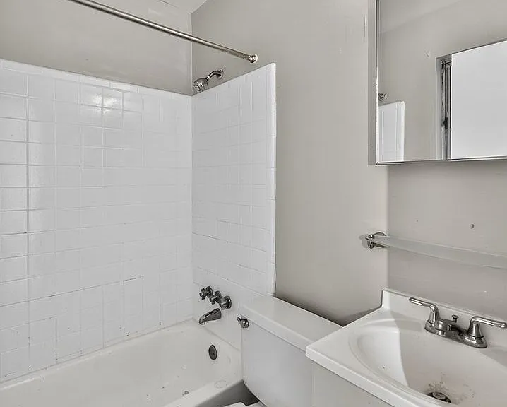3426 Telford St #5 — Photo 12