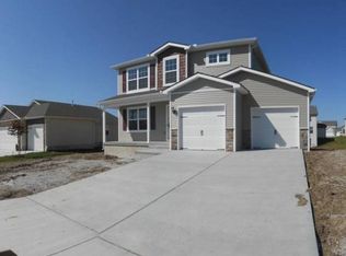 1308 SW Stanfield Rd, Lees Summit, MO 64083