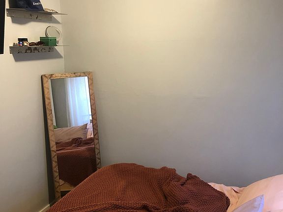 5th image of 1824 W 46th St