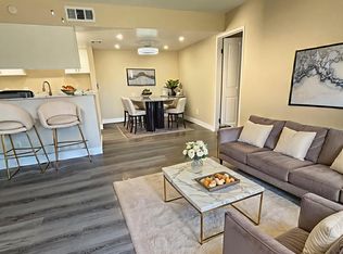 28166 Via Princesa APT 1, Murrieta, CA 92563