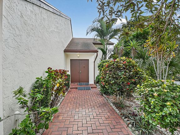 2nd image of 6730 Starkeys Place