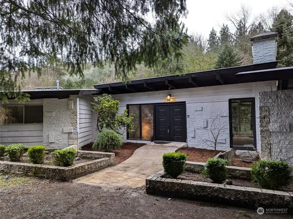 13119 233rd Street SE, Issaquah, WA 98027