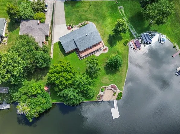 369 E Lake Dr, Edwardsville, IL 62025