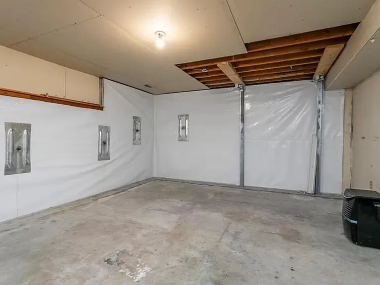 1901 N Trails Ter — Photo 11