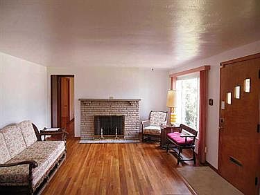 4th image of 2429 Haymaker Rd