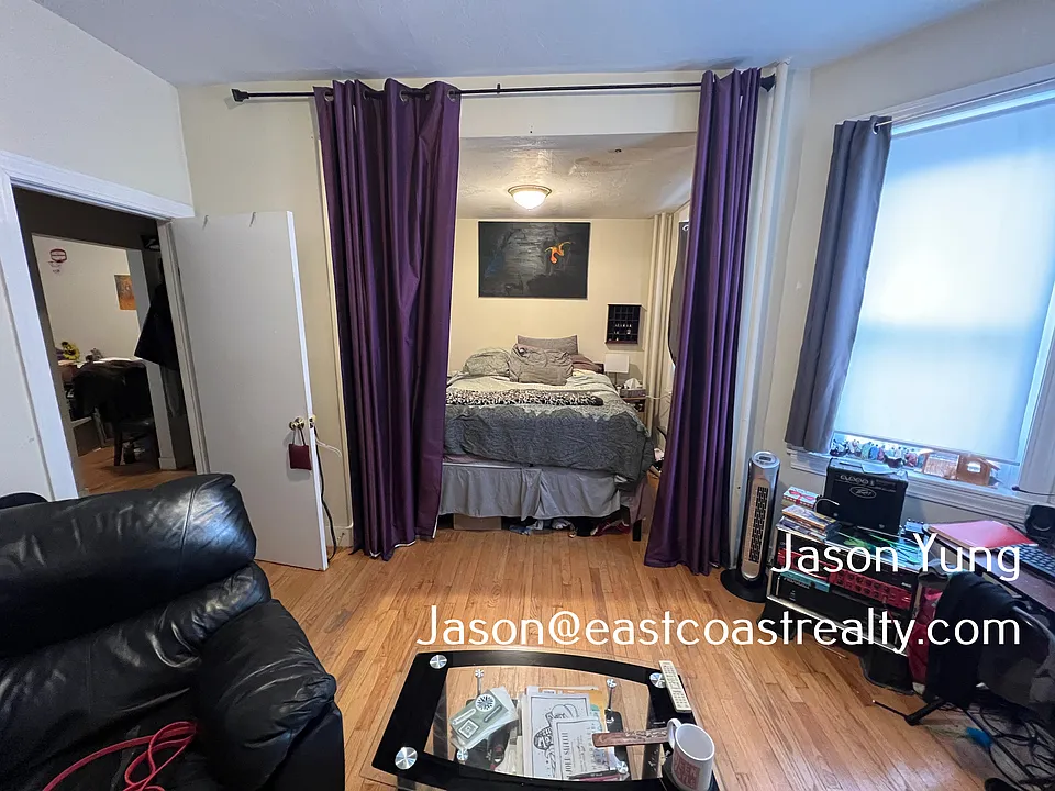 237 Kelton St #2