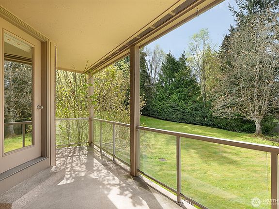 2nd image of 23003 Lakeview Drive #208