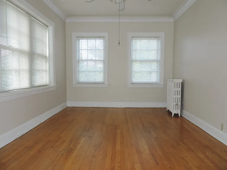 1107 Lake St #28 — Photo 3