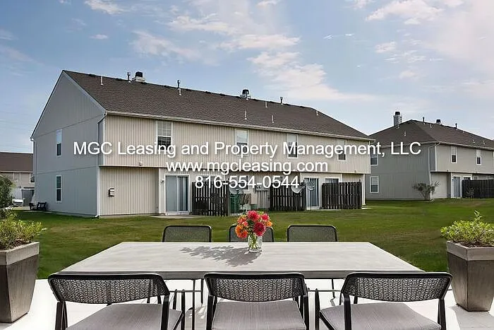 908 Garden Way — Photo 18